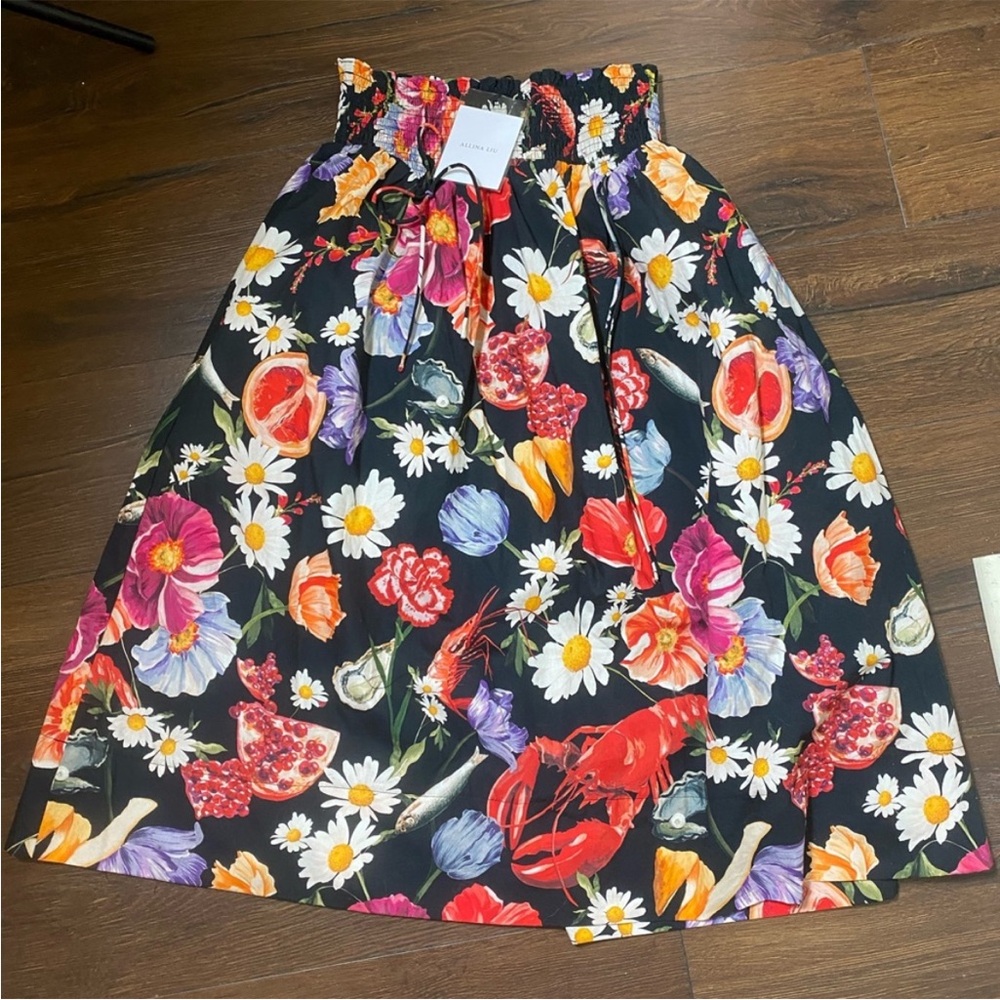 Lisa Says Gah x Allina Liu Kashi Midi
Skirt - Picture 4 of 10